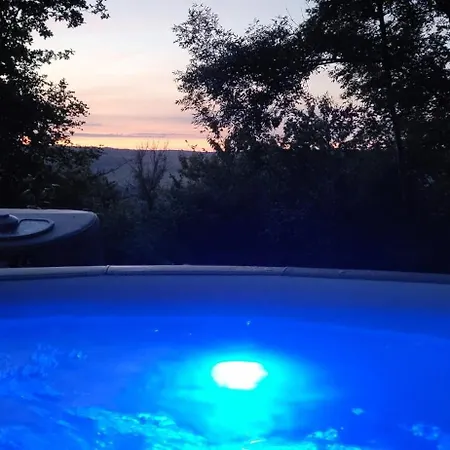 Les Bulles Du Coq De Champagne Luxury tent *