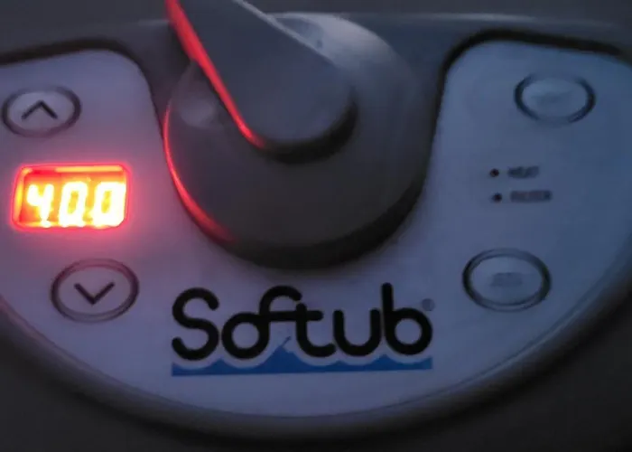 Les Bulles Du Coq De Champagne